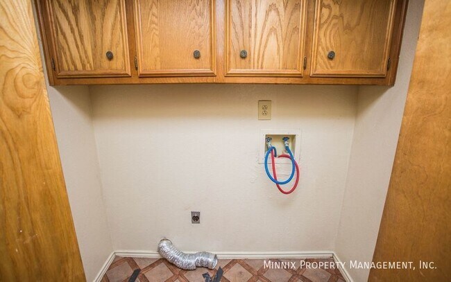 Building Photo - 5807 2nd St