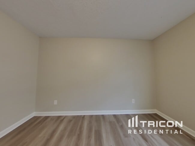 Building Photo - 6320 Holborne Ln