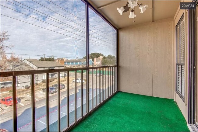 Living room balcony - 11470 Audelia Rd