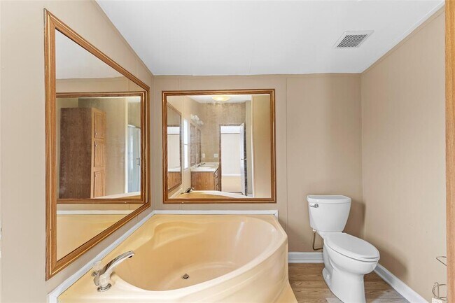 Building Photo - 16561 Desert Star Dr