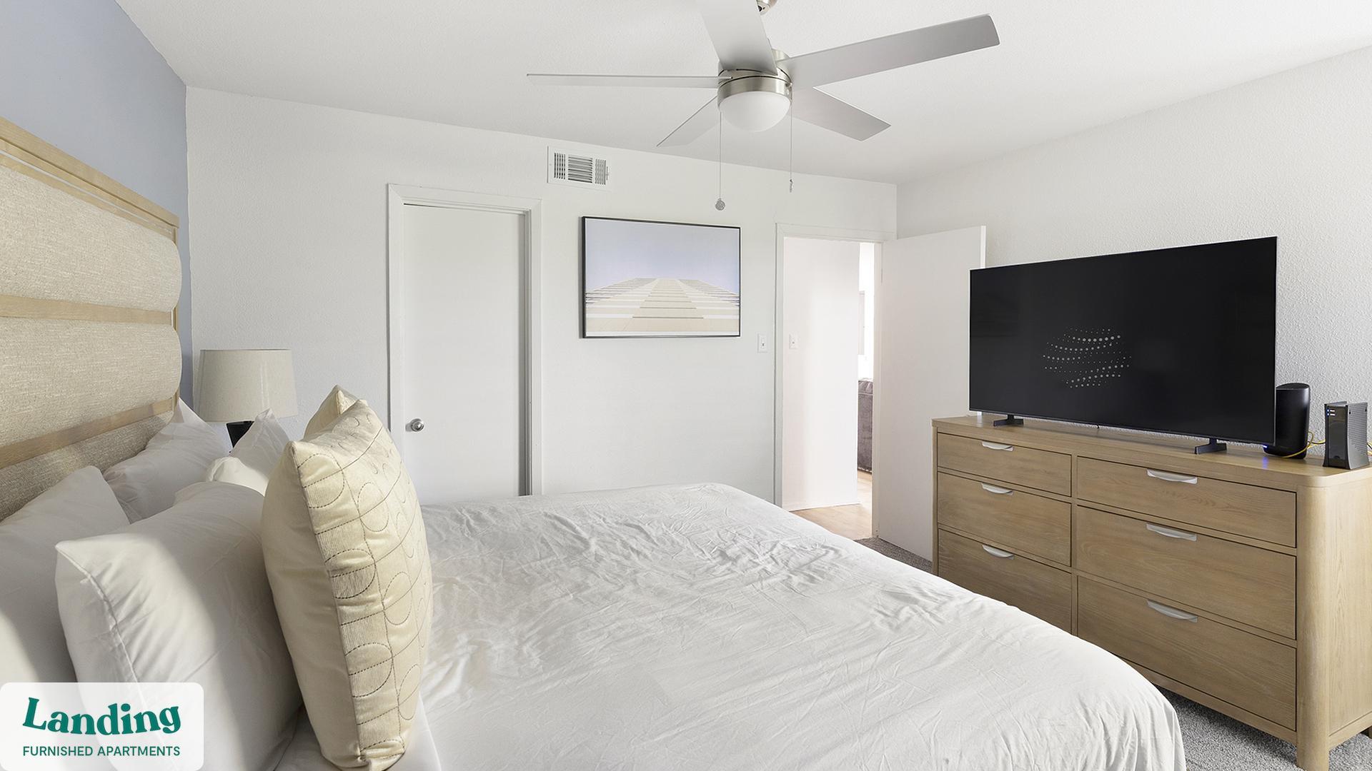 Building Photo - 9510 Westpark Dr