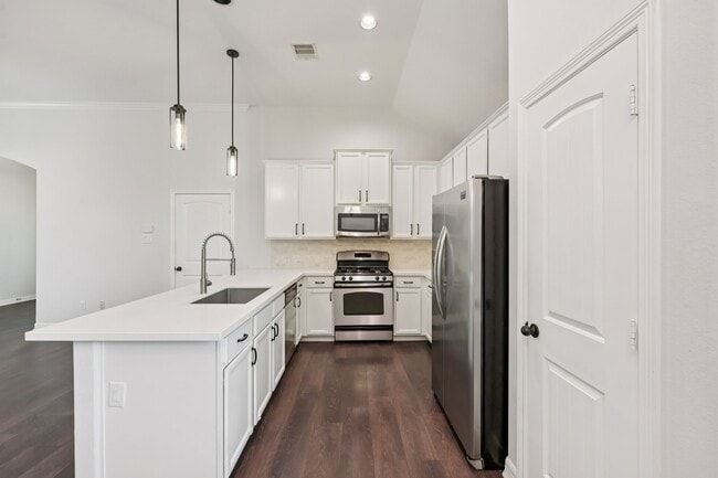 Building Photo - 618 Aulia Ln