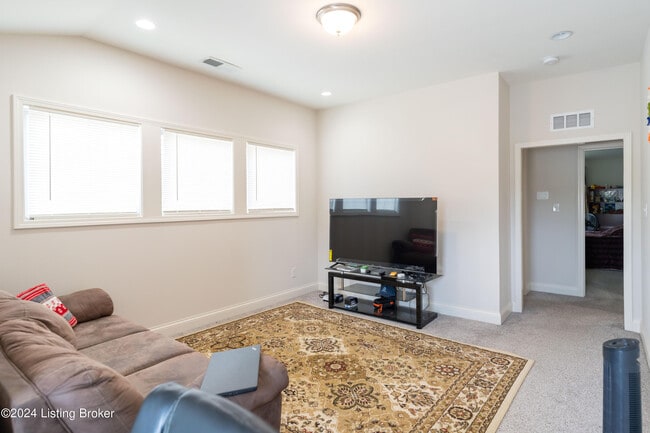 Building Photo - 213 Belden Trl