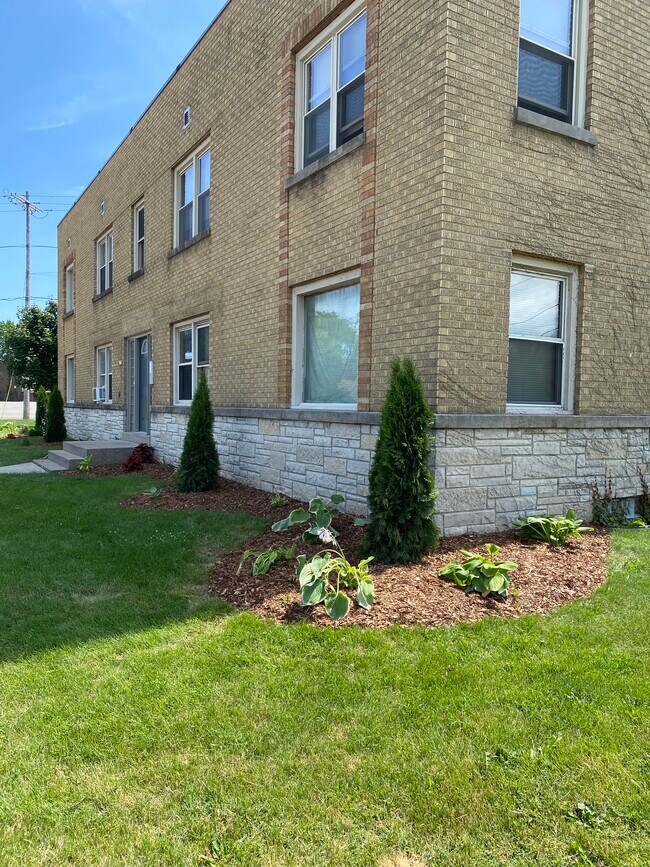 6055 W Appleton Ave 6055 W Appleton Ave Milwaukee WI 53210