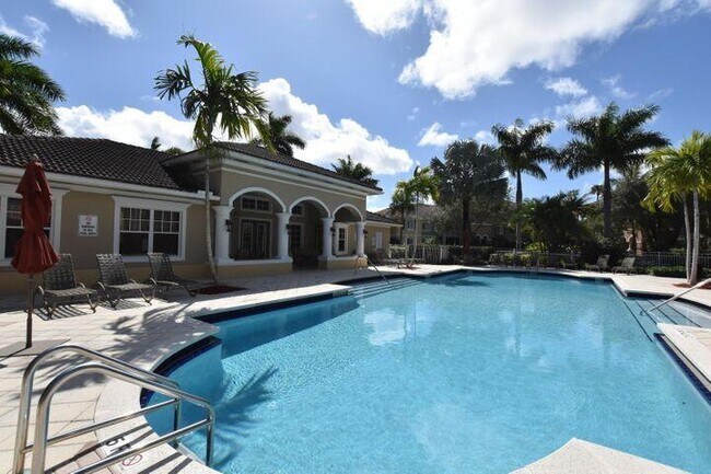 Building Photo - 6511 Emerald Dunes Dr