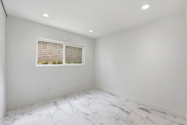 Building Photo - 30845 Catarina Dr