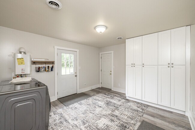 Building Photo - 12383 W Patrick Henry Rd