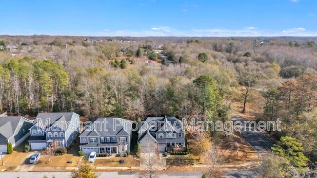 Building Photo - 4 Woodland Chase Ct