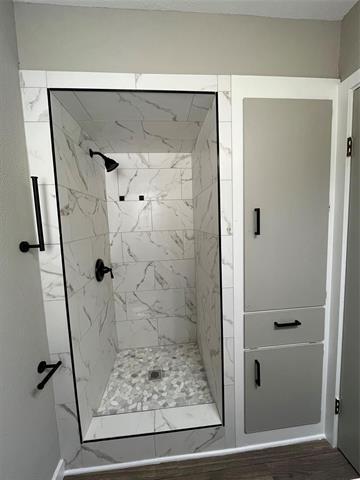 Building Photo - 3702 Larry St