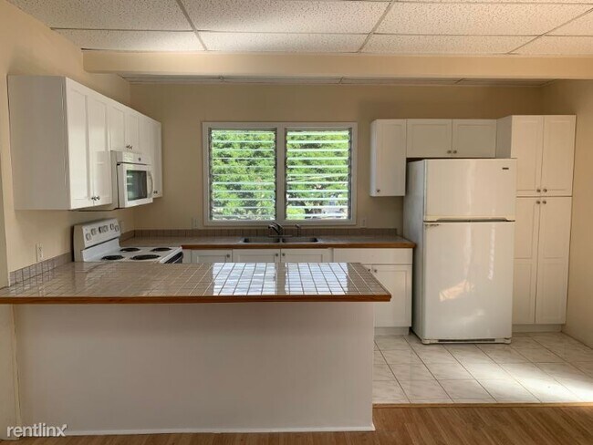 Building Photo - 3 br, 1 bath House - 1547 Alencastre St.