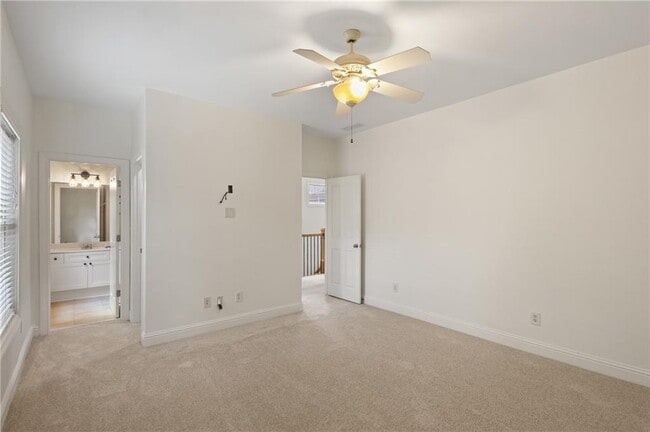 Building Photo - 319 Barbados Ln