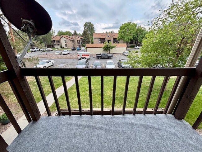 Building Photo - 7730 W 87th Dr