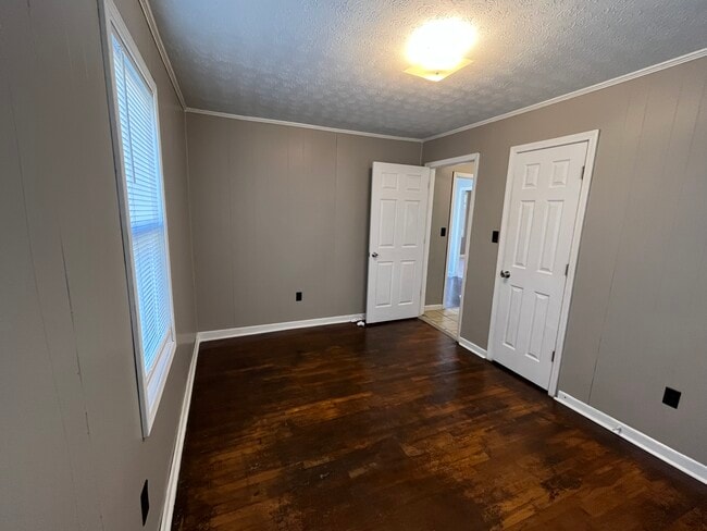 Building Photo - 109 Dalton St