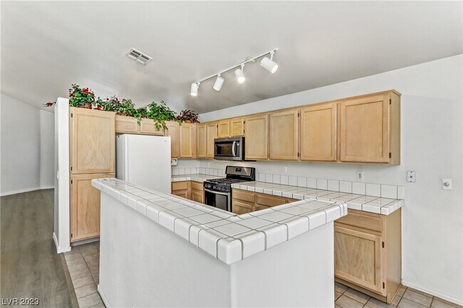 Building Photo - 3781 White Peppermint Dr