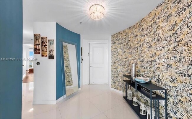 Building Photo - 480 NE 30th St