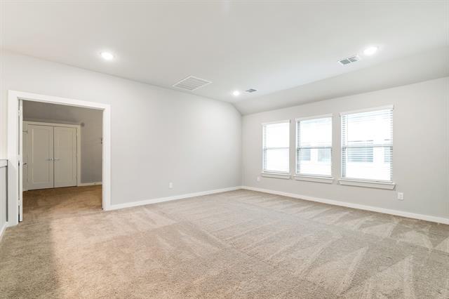 Building Photo - 1900 Brentwood Ln