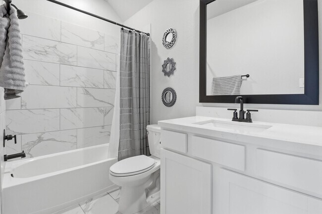 Building Photo - 10126 Water Harbor Dr