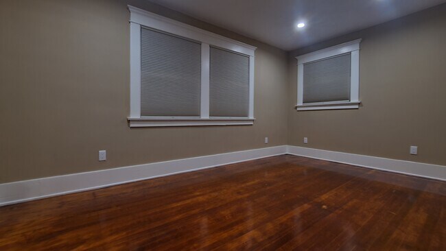 Building Photo - 1742 N Normandie Ave