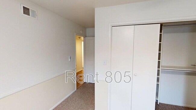 Building Photo - 5065 Sealane Way
