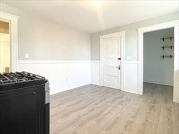 Building Photo - 21 Crest Ave