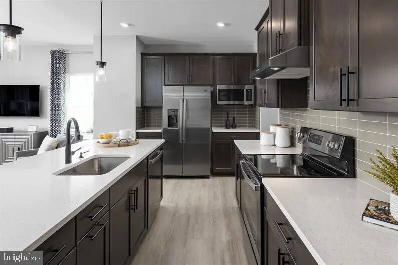 Building Photo - 606 Phalen Ct