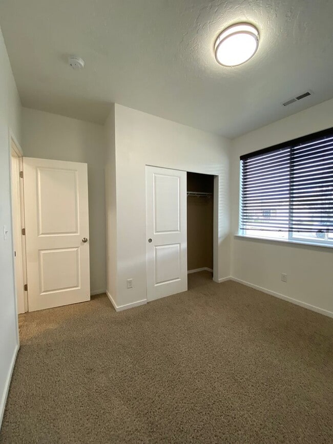 Building Photo - Liberty Lake Area-3 beds, 2baths Rancher Style House for rent Available NOW