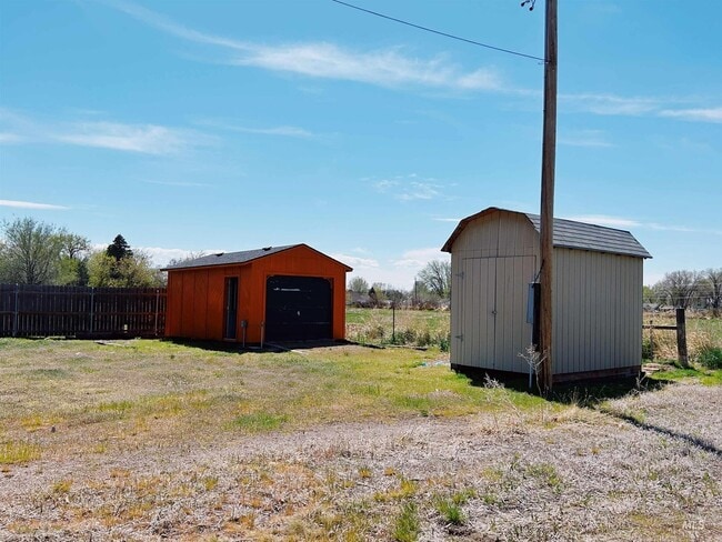 Building Photo - 800 S 3rd W St