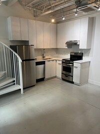 Building Photo - Studio Loft in the Heart of Downtown