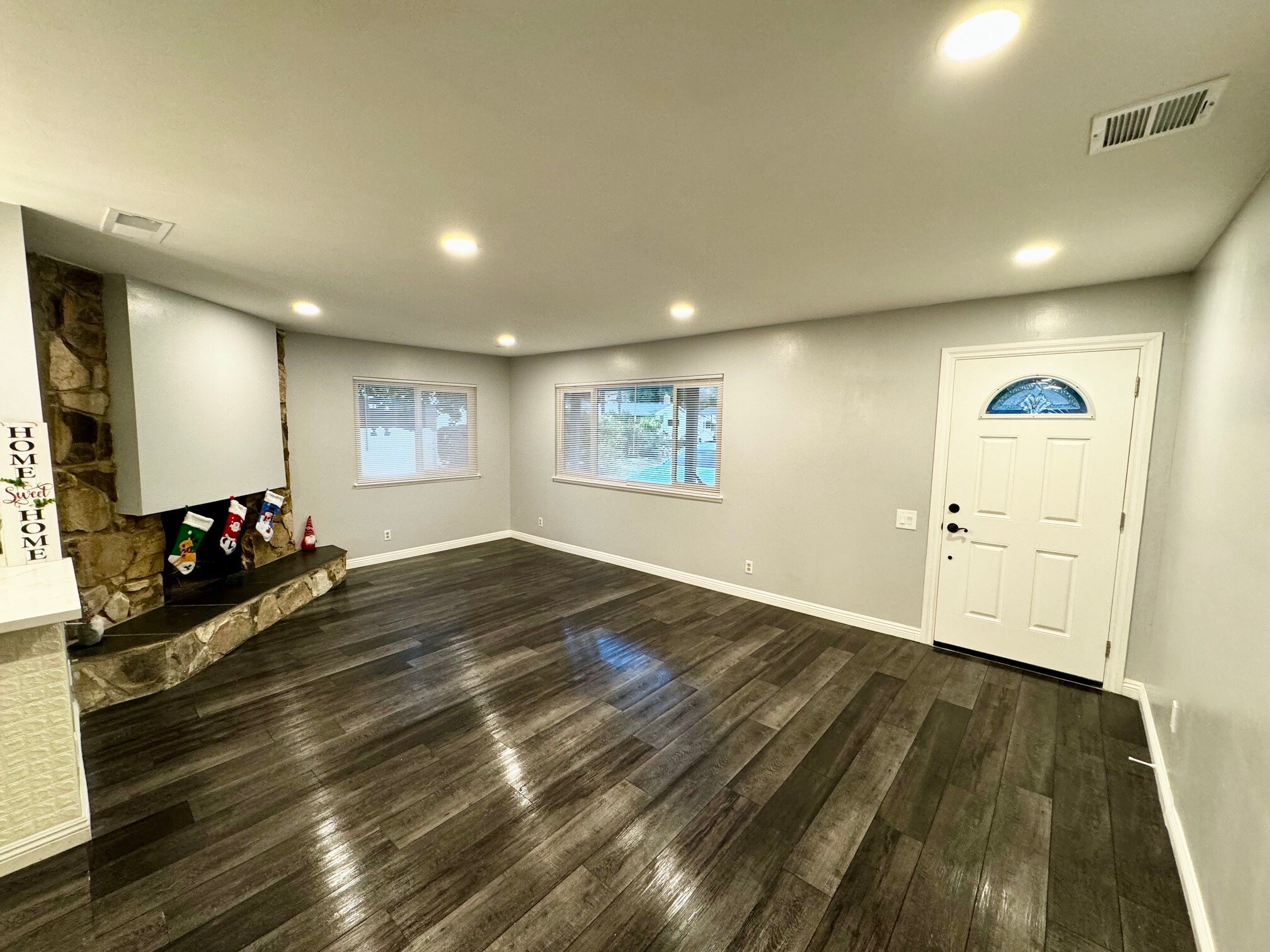 Building Photo - 7147 Pomelo Dr