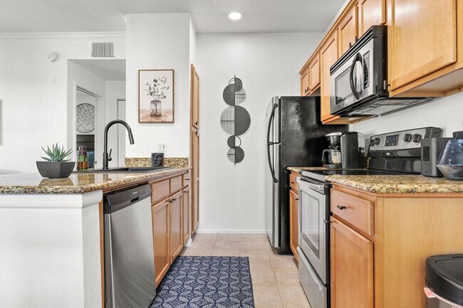 Building Photo - Remodeled one bed one bath Kierland Condo