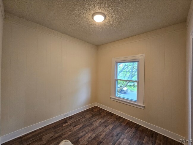 Building Photo - 53 Arterial W