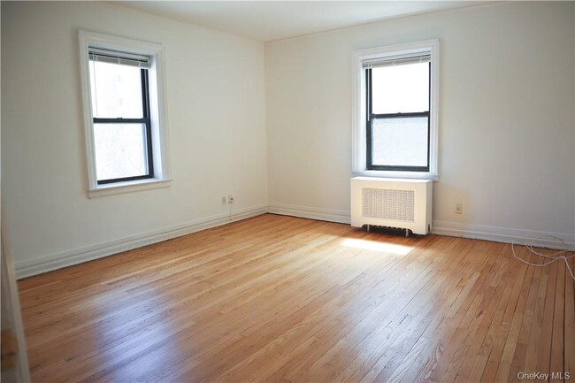 Building Photo - 42 Barker Ave