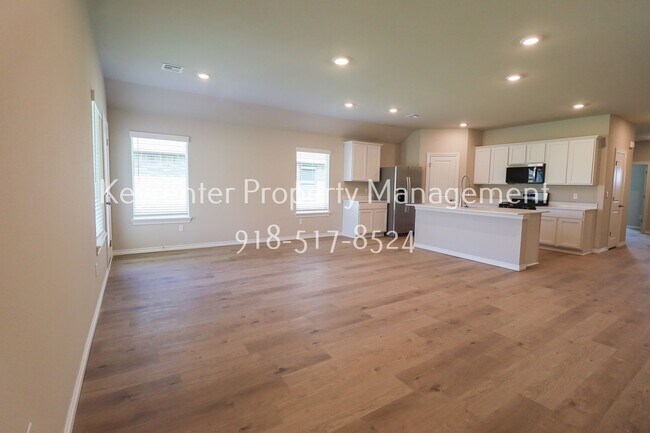 Building Photo - 15610 S 75th E Ave