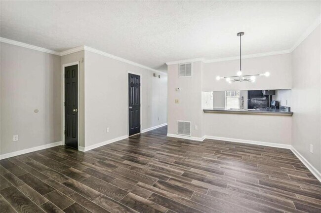 Building Photo - 6458 Bedford Ln