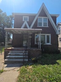 Building Photo - 15757 Pinehurst St