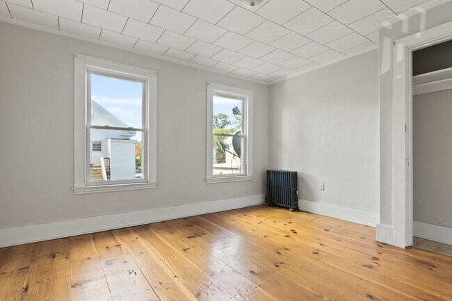 Building Photo - 30 Cutts Ave