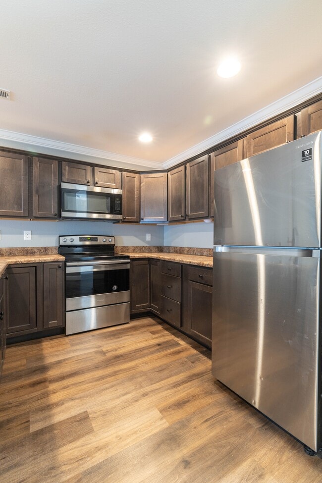 Building Photo - 924 Warrior Hill Dr