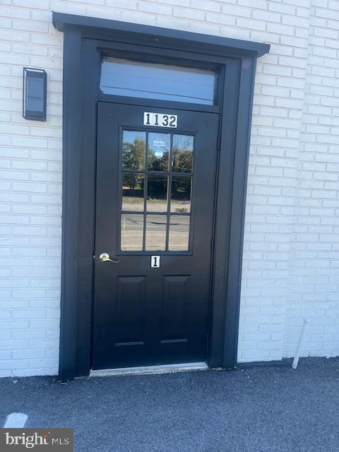 Building Photo - 1132 E Chocolate Ave