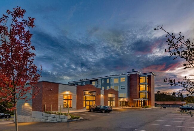 Building Photo - 195 Mechanic St