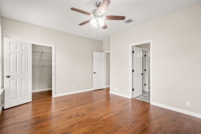 Building Photo - For Rent! Updated Single Story in Sonoma R...