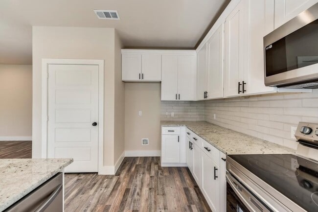 Building Photo - 2716 Brigham Ln