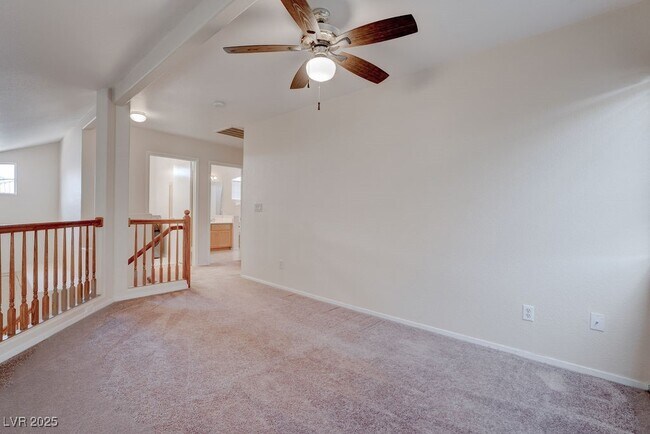 Building Photo - 8753 Country View Ave