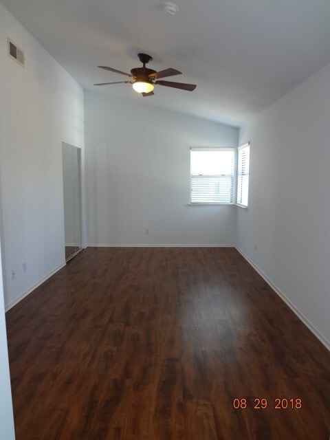 Building Photo - Beautiful 3 bedroom 2 1/2 bath Town-House Coming Soon!