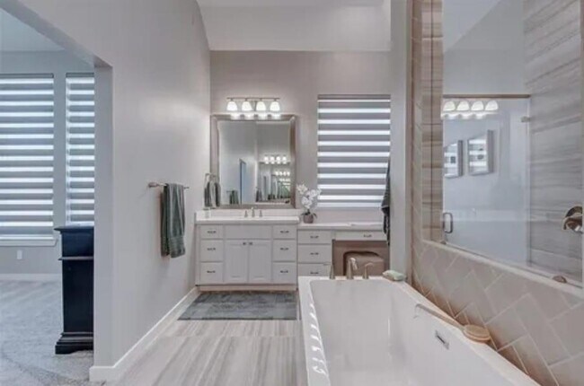 Building Photo - 5307 Streamside Trl