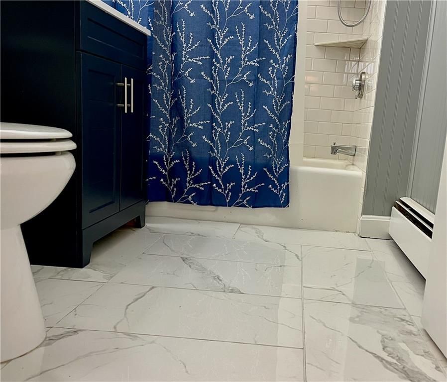 Building Photo - 121 Rutherglen Ave