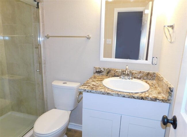 Building Photo - 500 Wanta Hide A Way Dr