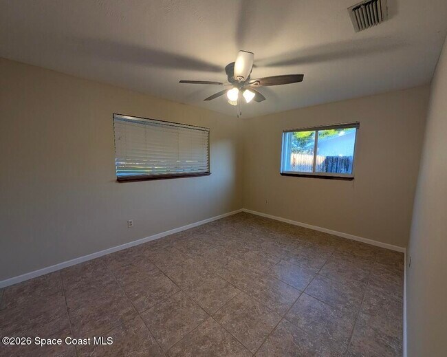 Building Photo - 530 Allen Dr