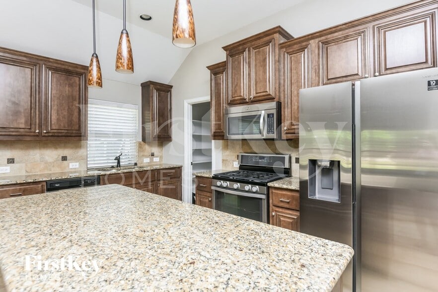 Building Photo - 964 Tara Dr
