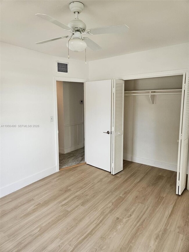 Building Photo - 5660 SW 78th St