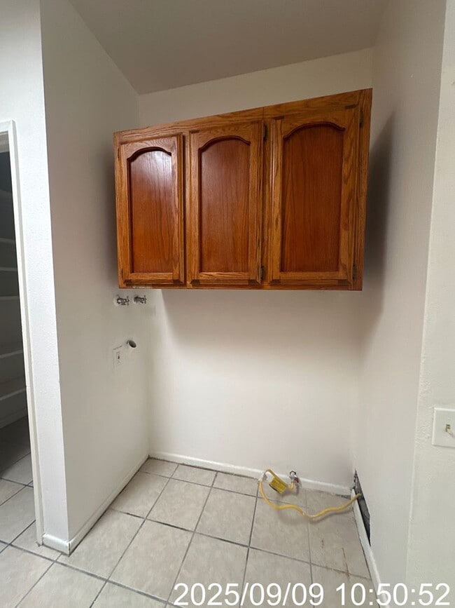 Building Photo - 3608 Sampson Ct